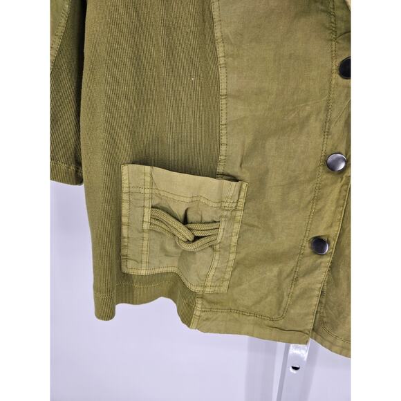 Zenergy By Chico's Women's Green Collared Long Sleeve Button Down Jacket Size 3 - Picture 2 of 5